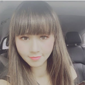 Meet your Posher, Khoi